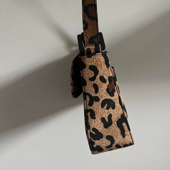 CHEETAH BECHAMEL PRINT SHOULDER BAG‎ - Picture 5 of 7